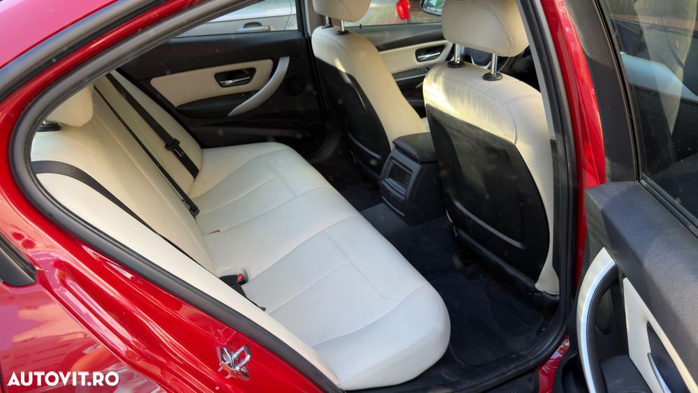 BMW Seria 3 - 12