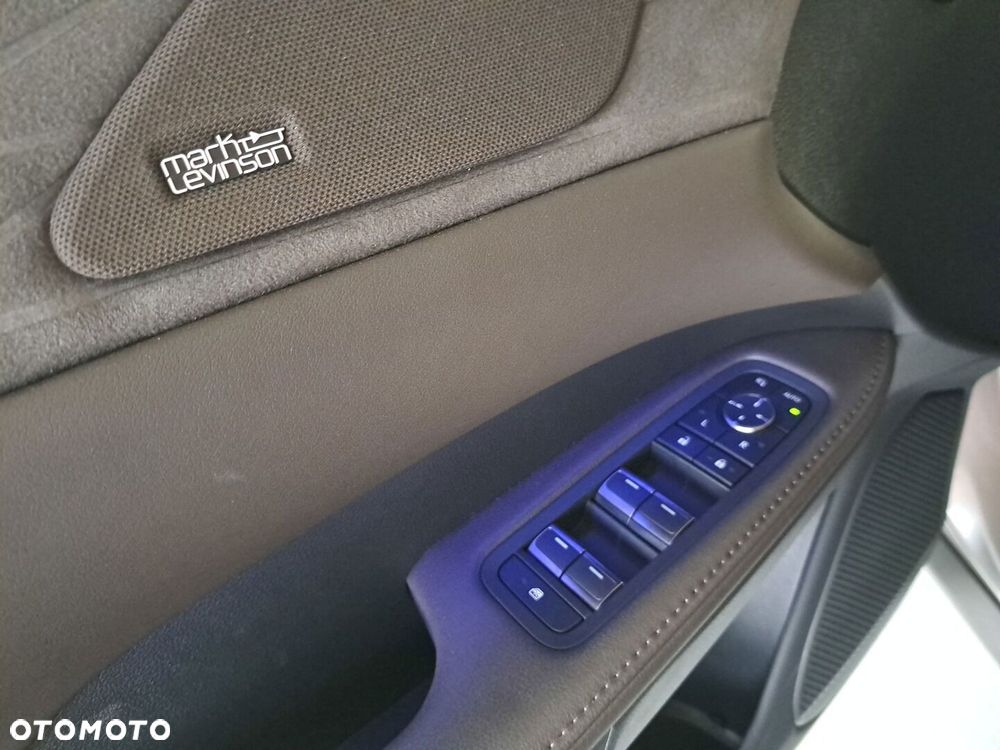 Lexus RX 2025