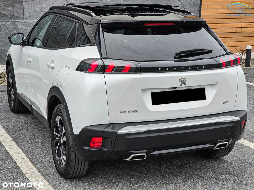 Peugeot 2008 PureTech 130 EAT8 GT - 10