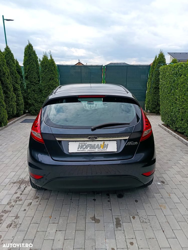 Ford Fiesta - 12