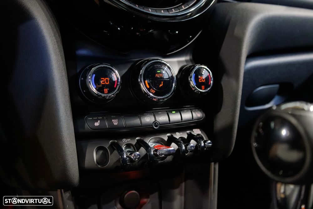 MINI 3 Portas One - 22