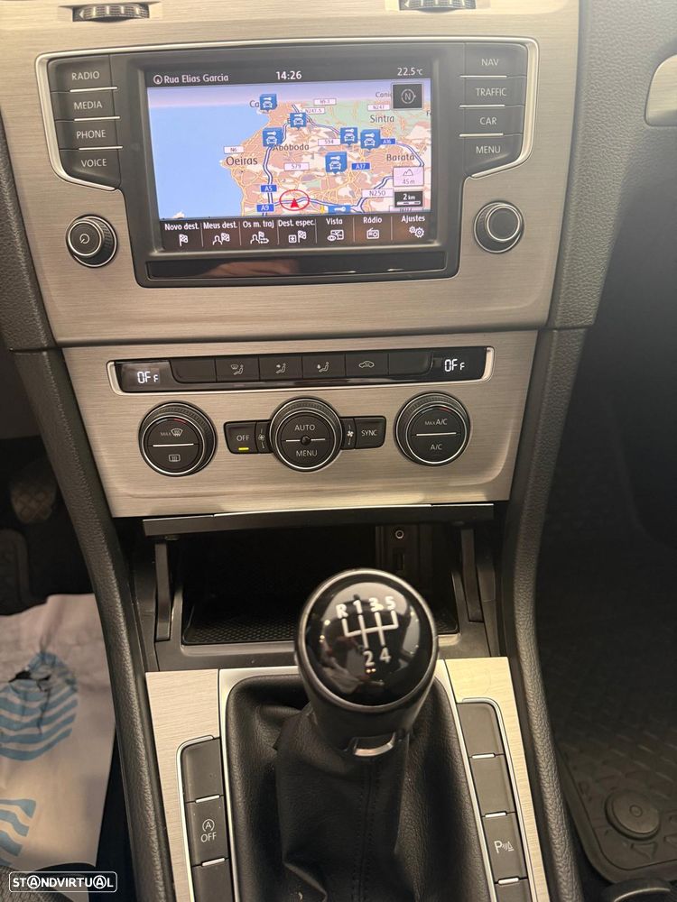 VW Golf 1.6 TDi GPS Edition Frotas - 11
