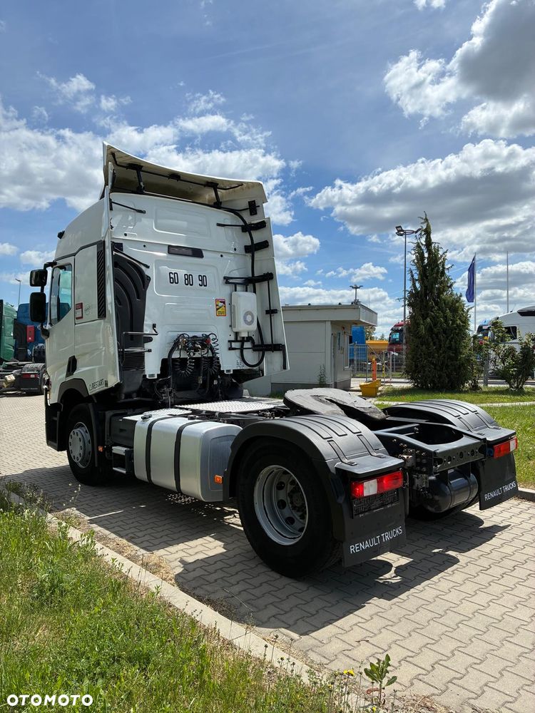 Renault T480 Sleeper Cab - 8