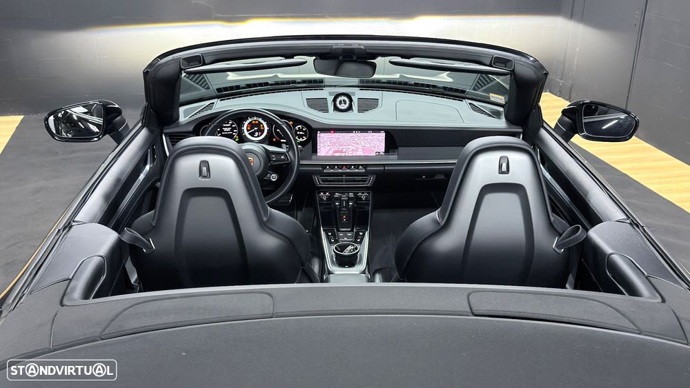 Porsche 911 (992) Carrera 4S PDK - 38