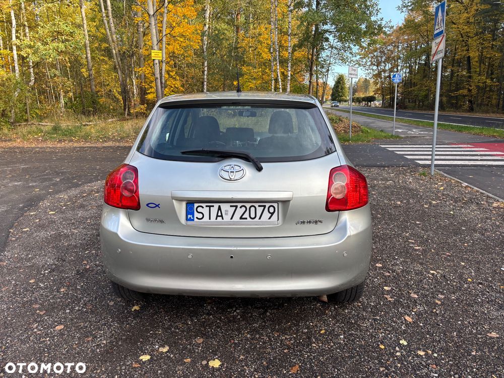 Toyota Auris 2007 photo 4