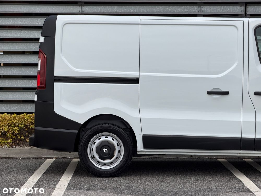 Renault TRAFIC 2019/20r 89tys km JAK NOWY Stan WZOROWY NAVI Bluetooth Tempomat Kamera FULL OPCJA Vivaro - 33