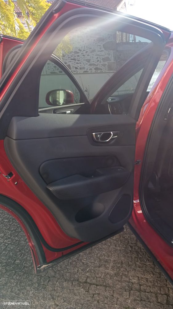 Volvo XC 60 2.0 T8 PHEV Inscription AWD - 3