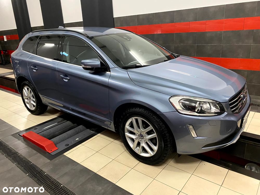 Volvo XC 60 D4 Geartronic Momentum - 4