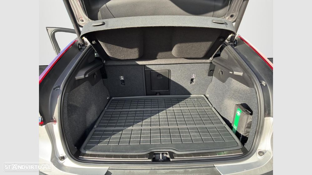 Volvo EC40 82 kWh Single Motor Extended Range Plus - 15