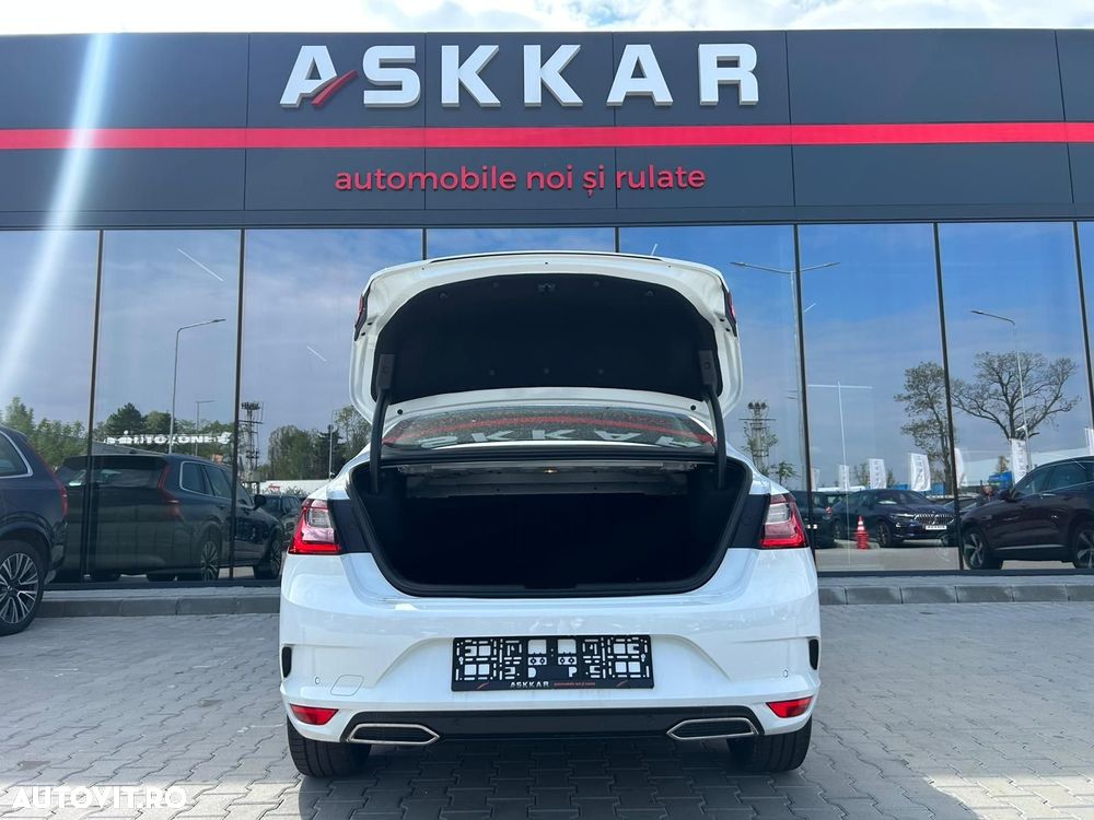 Renault Megane TCe 140 GPF EDC Equilibre - 8