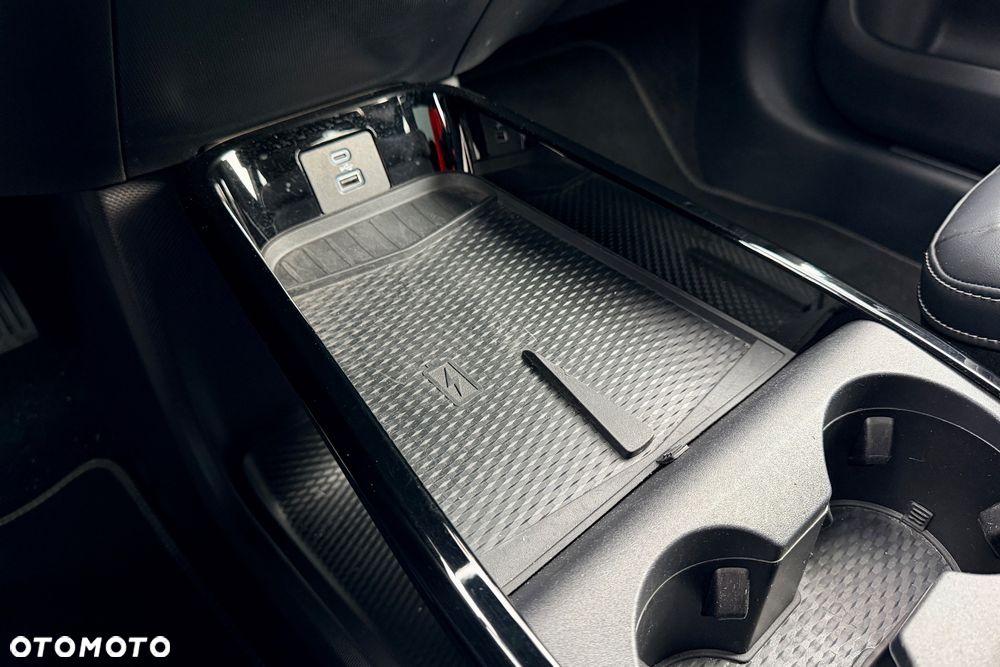 Ford Mustang Mach-E 98kWh AWD GT - 28