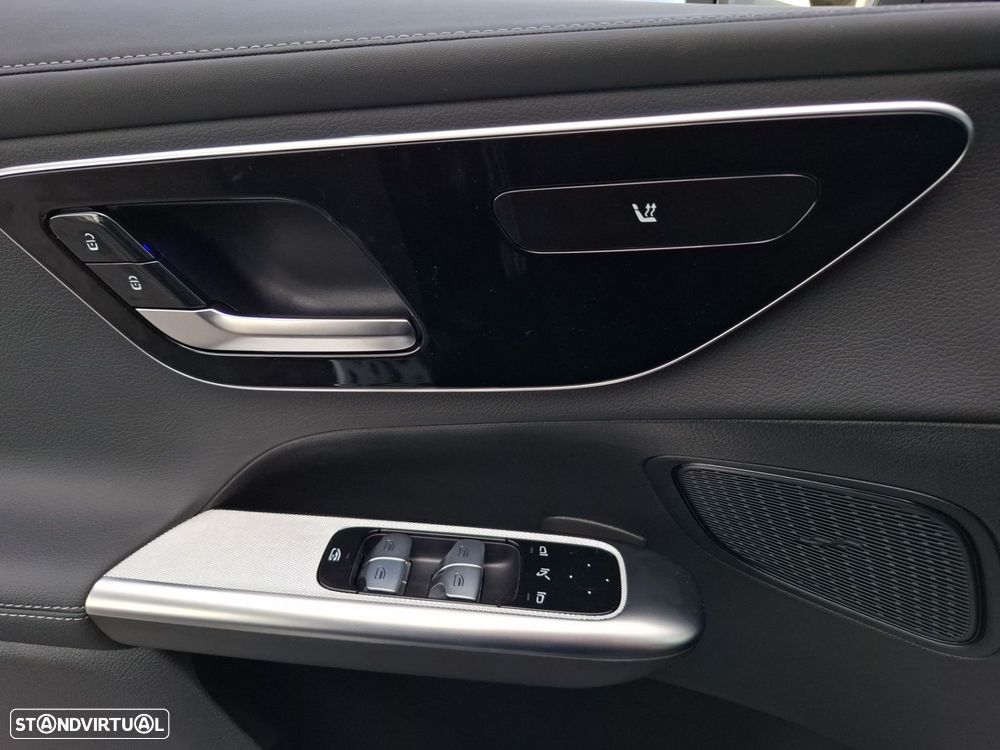 Mercedes-Benz GLC 300 e Coupe 4Matic - 19