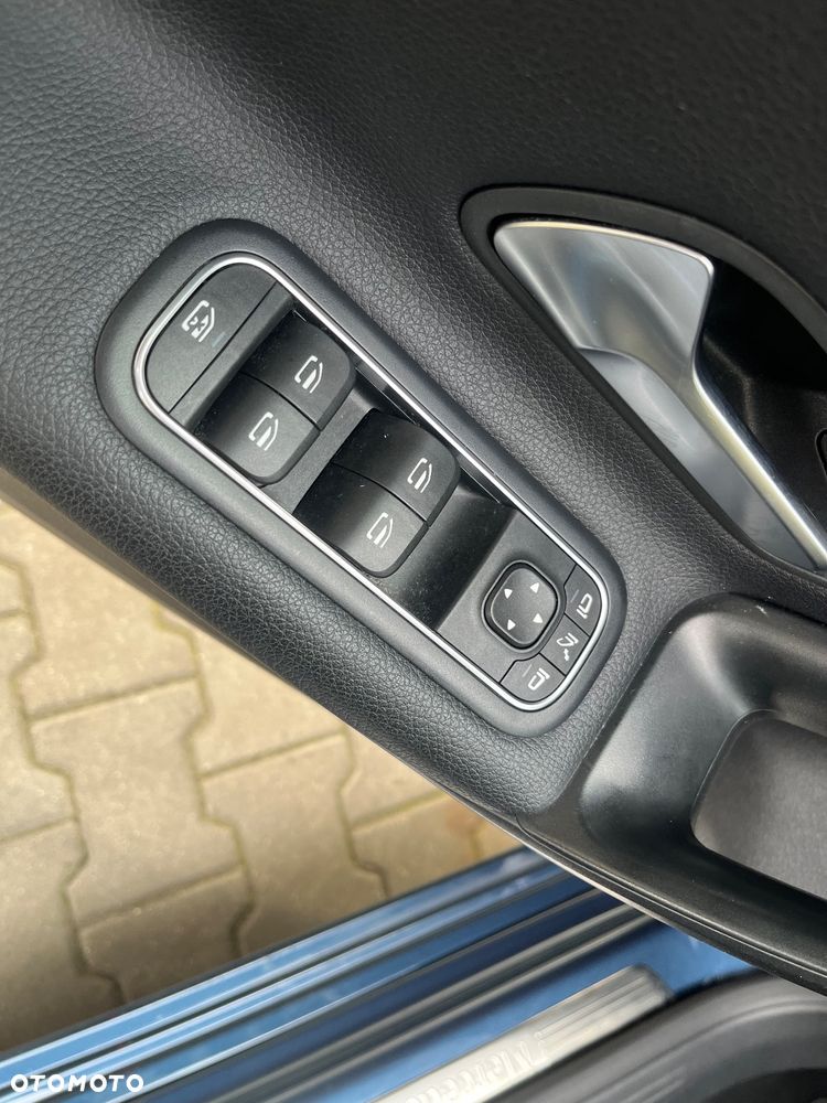 Mercedes-Benz Klasa A 200 d 8G-DCT - 12