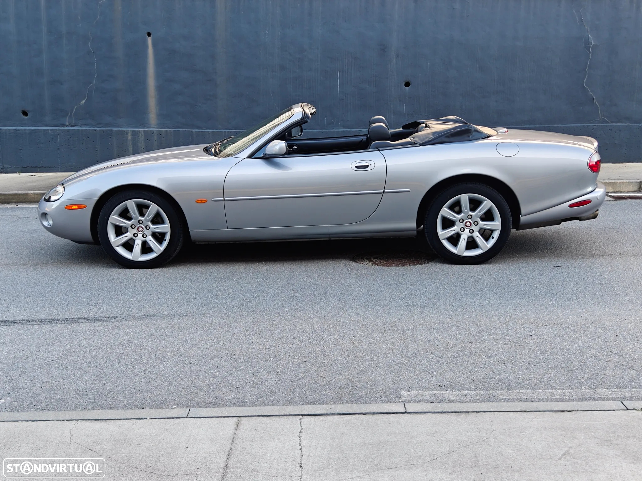 Jaguar XK XKR 4.0 Convertible - 7