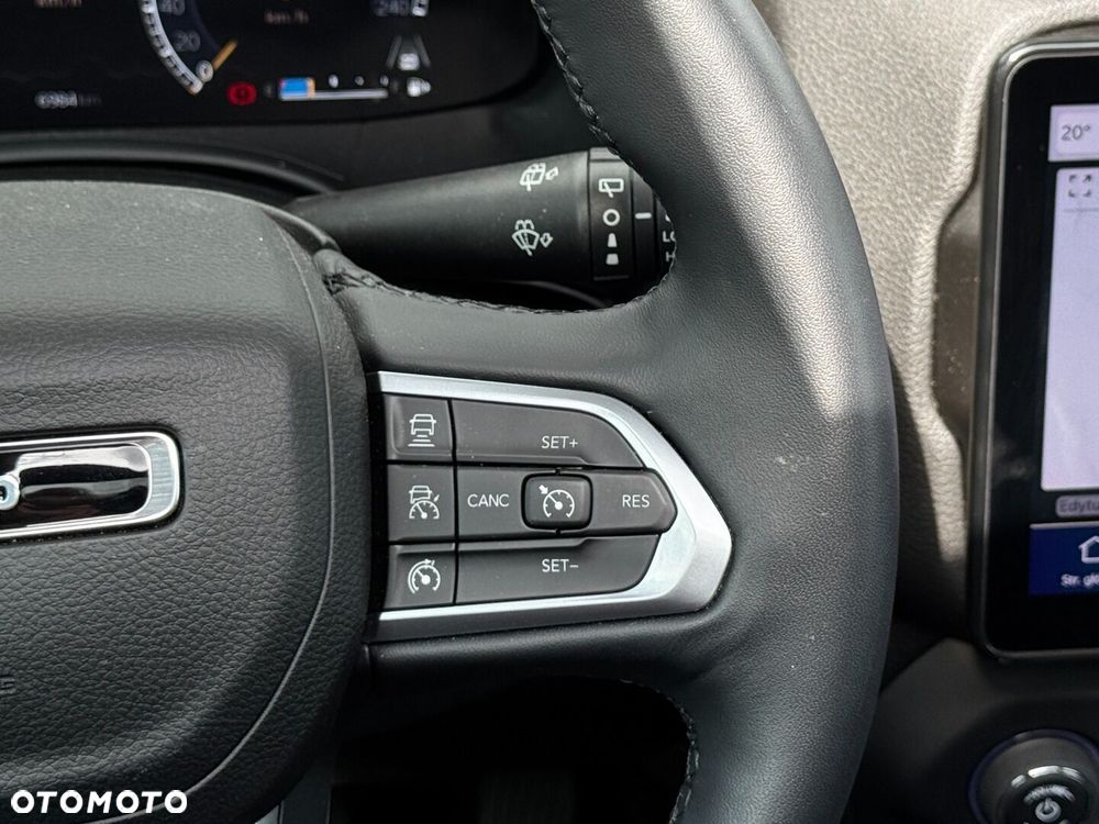 Jeep Renegade - 16