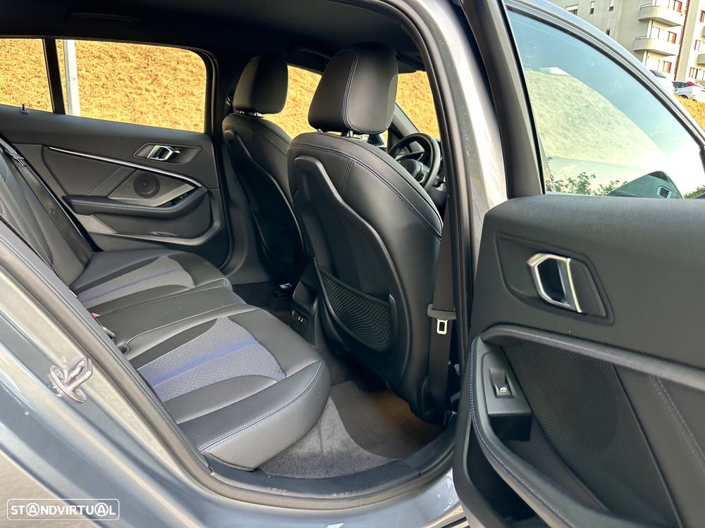 BMW 116 d Pack Desportivo M - 27