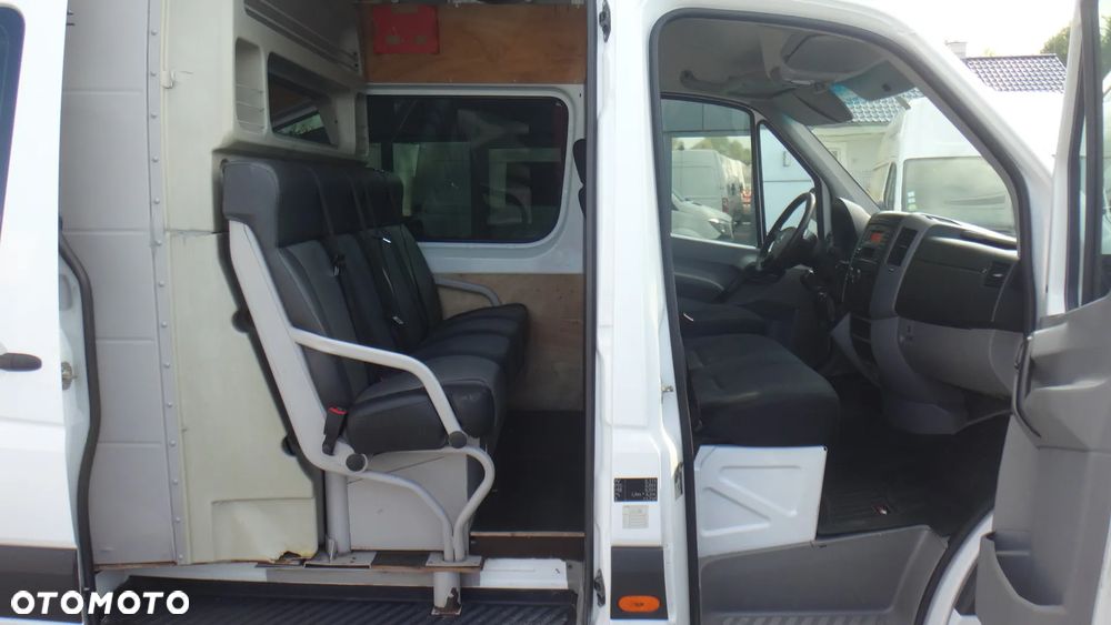 Mercedes-Benz Sprinter - 9