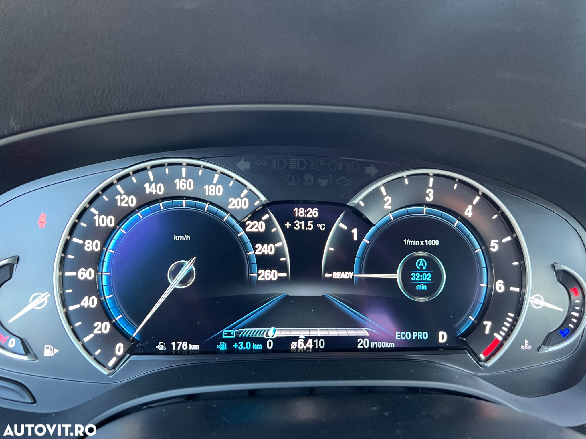 BMW Seria 5 530i xDrive AT - 33