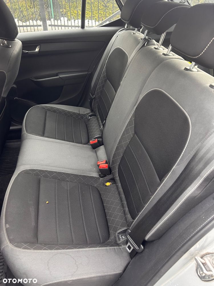 Skoda Fabia 1.0 Ambition - 9