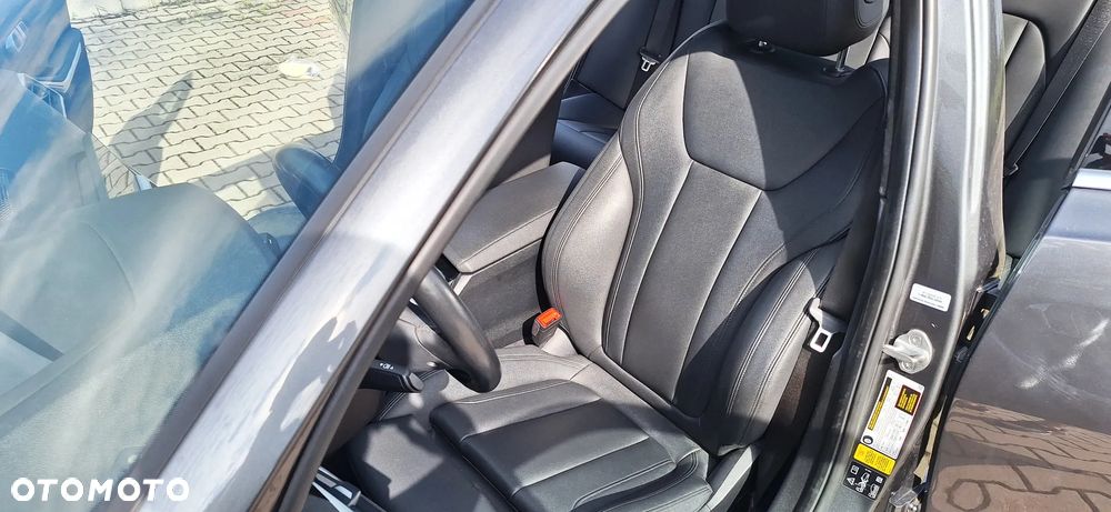 BMW Seria 3 330i xDrive Sport - 18