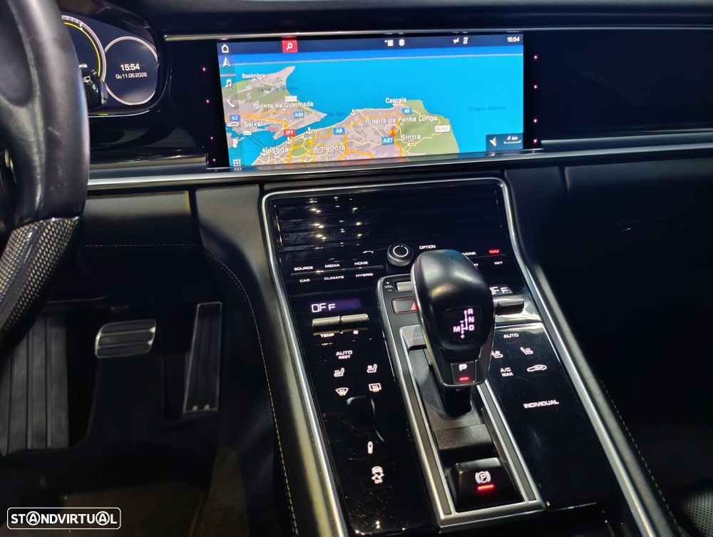 Porsche Panamera Sport Turismo - 3