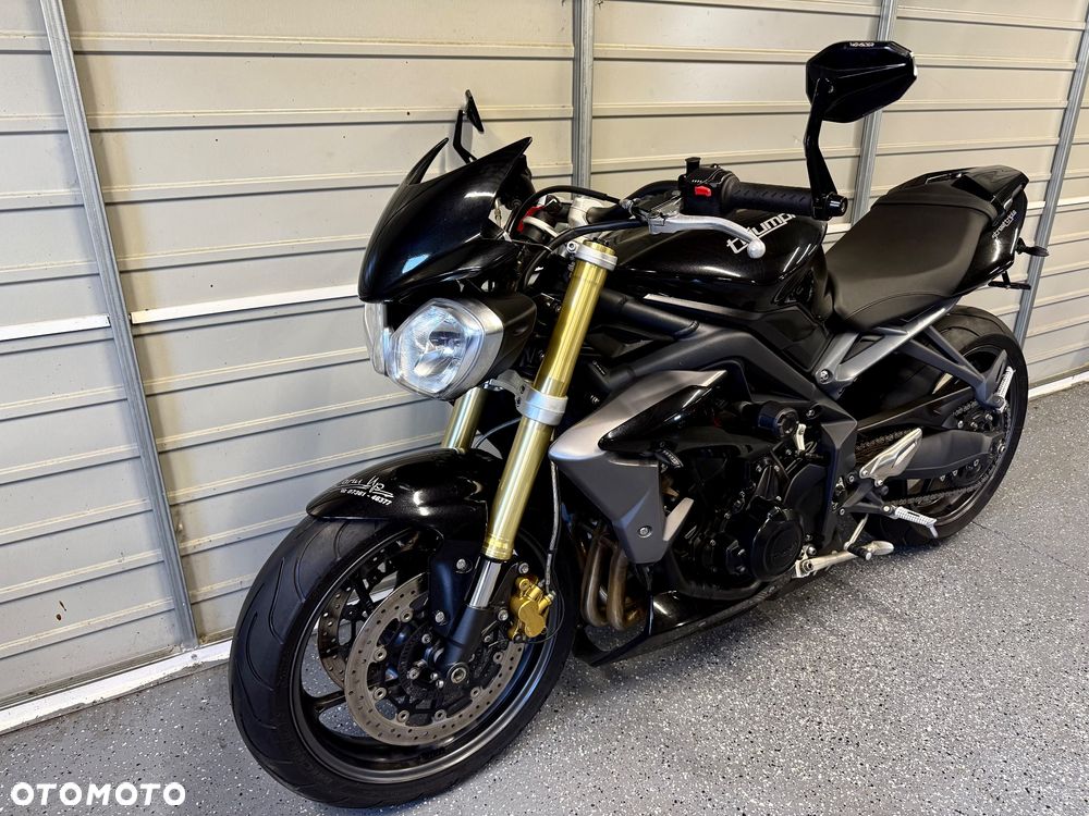 Triumph Street Triple - 12