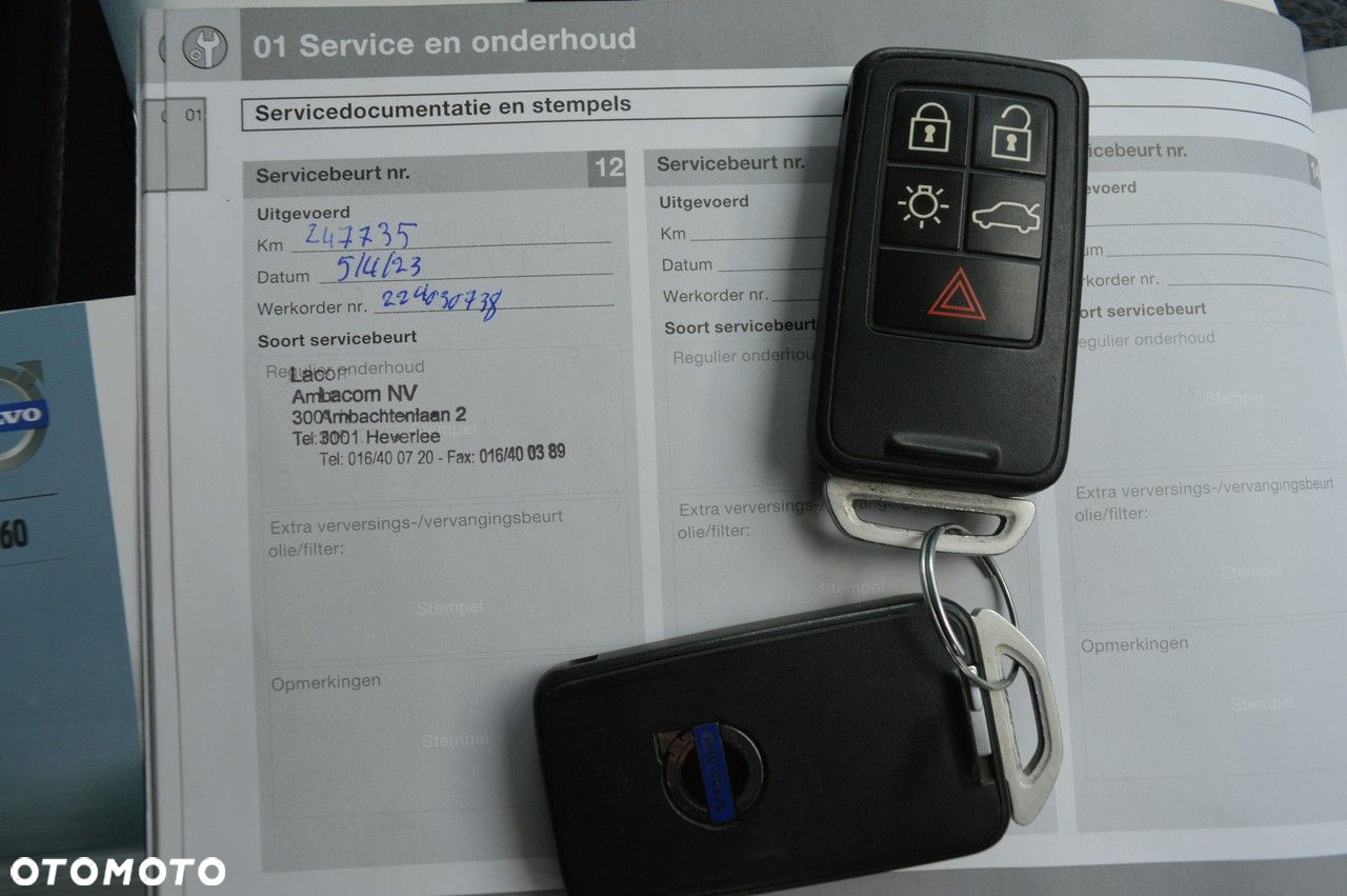 Volvo V60 D3 Momentum - 40