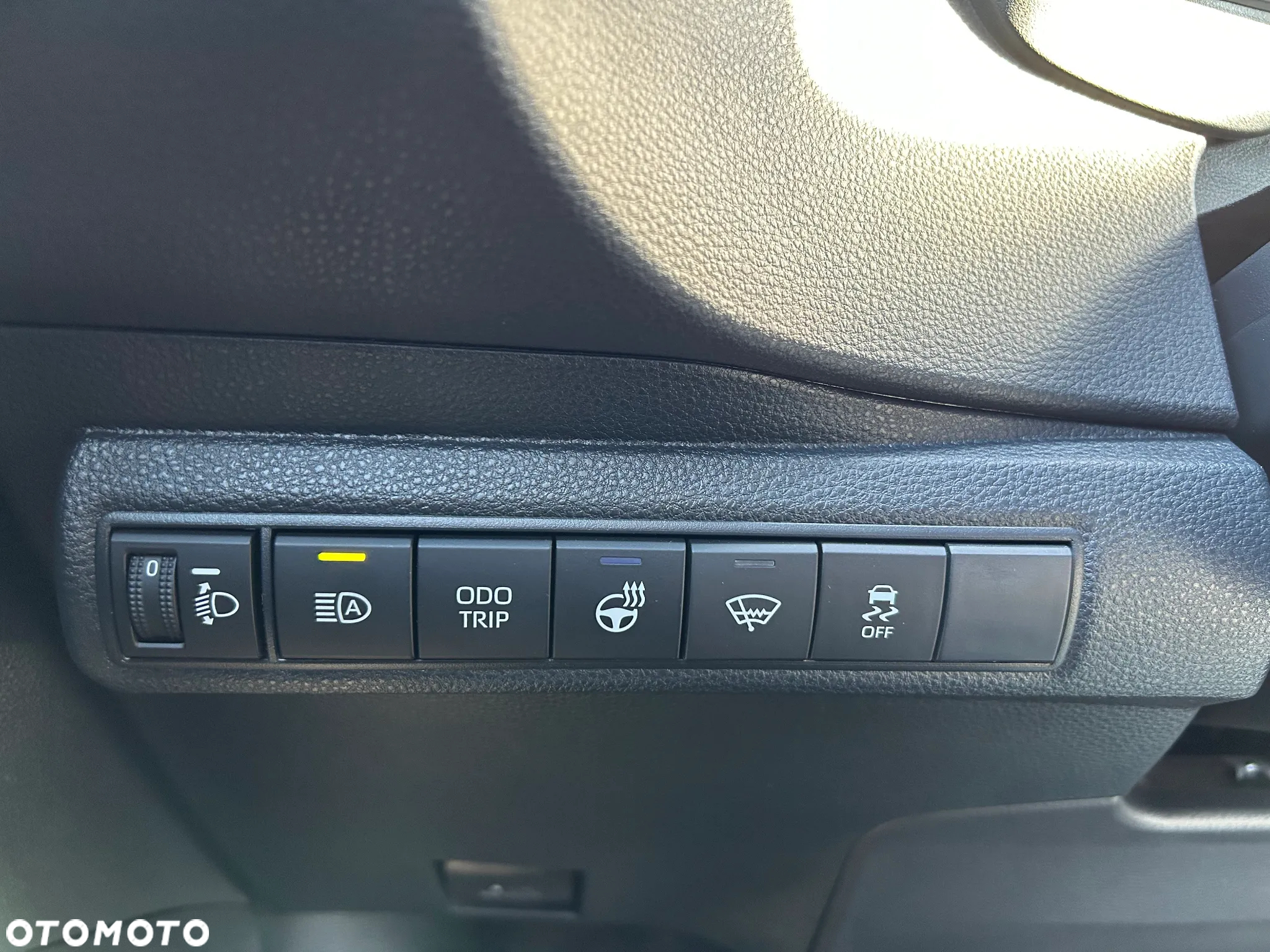 Suzuki Swace 1.8 Hybrid Elegance CVT - 10