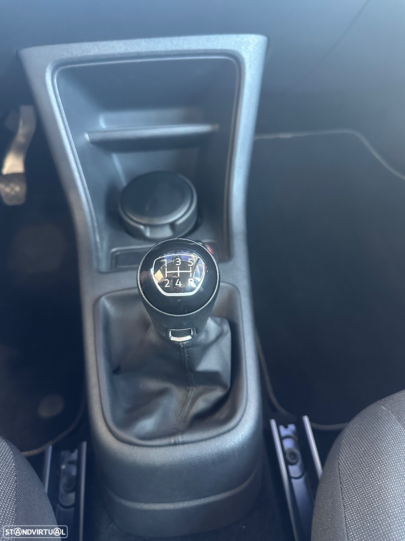 VW Up! 1.0 Move Color - 14