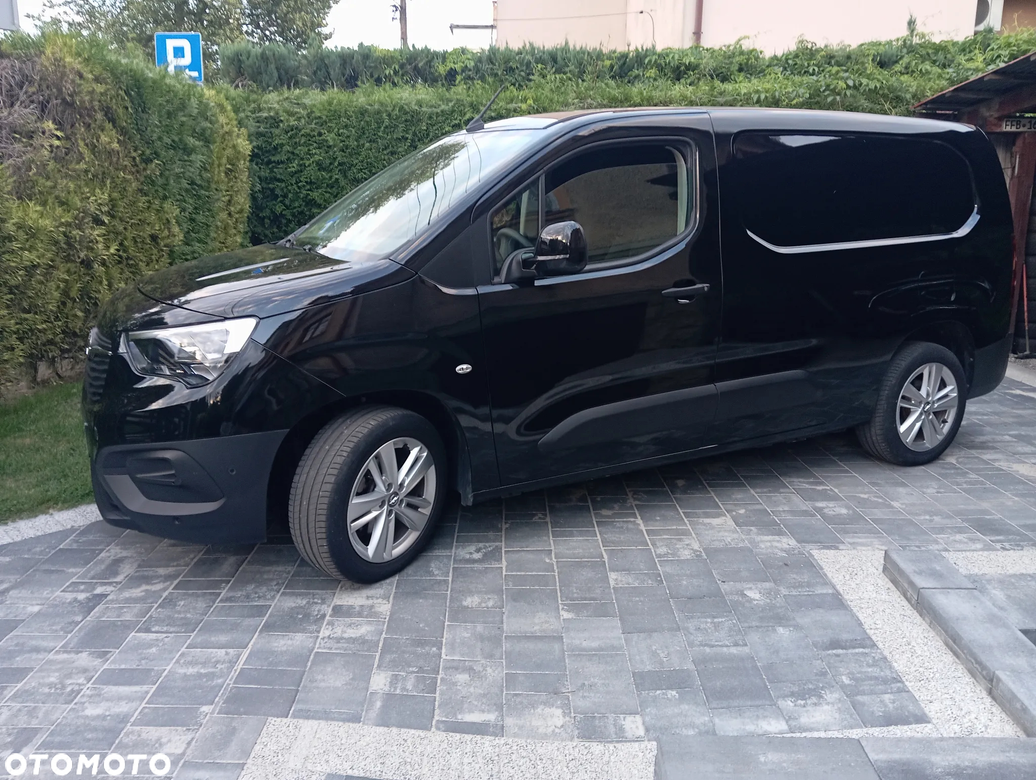 Opel Combo Cargo Long - 2