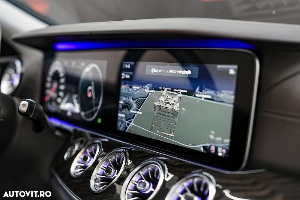 Mercedes-Benz CLS 350 d 4MATIC 9G-TRONIC AMG Line - 37