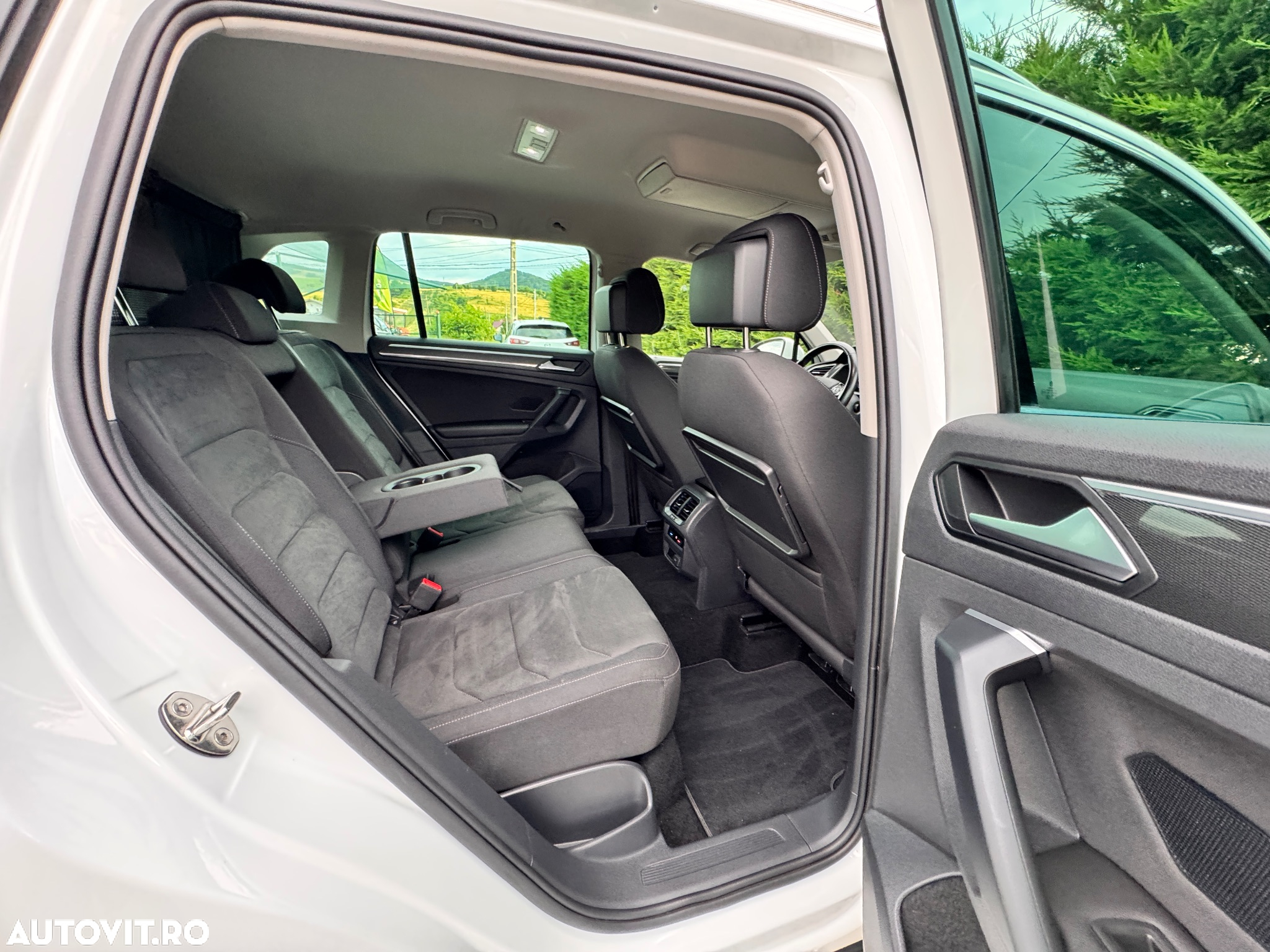 Volkswagen Tiguan 2.0 TDI SCR DSG 4Motion R-Line - 22
