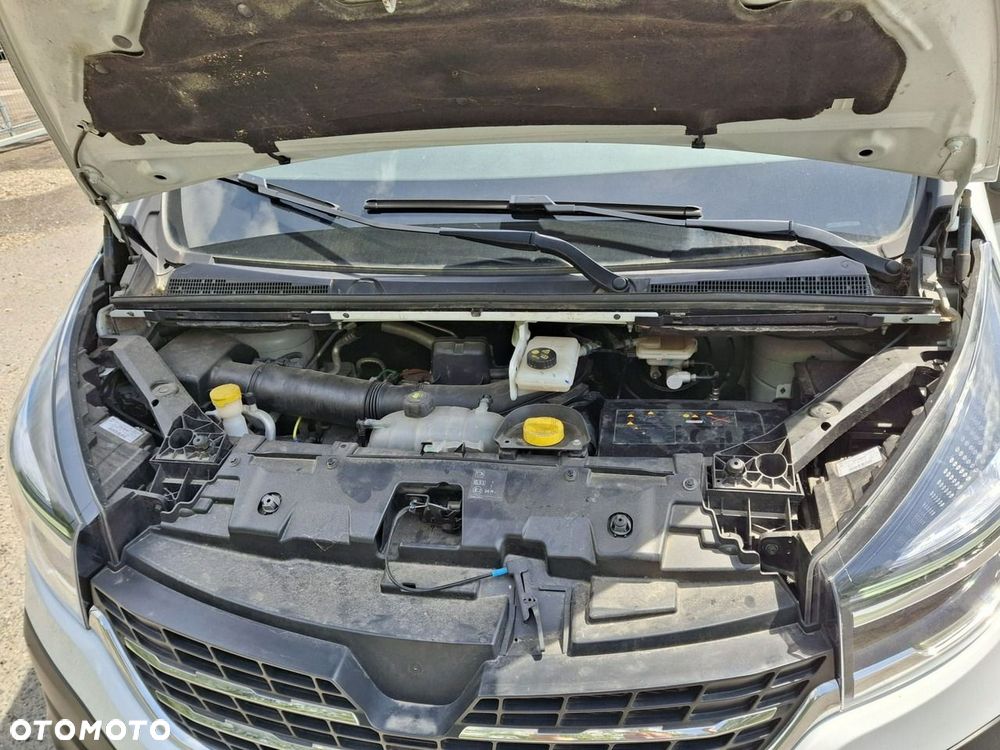 Renault Trafic - 17