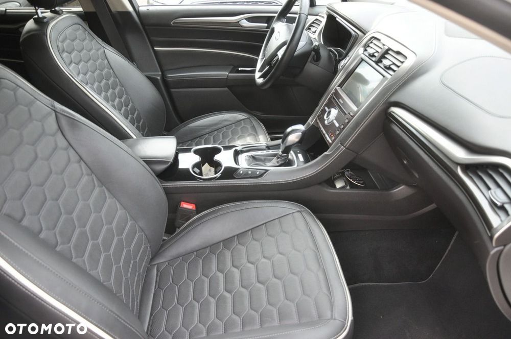 Ford Mondeo - 12