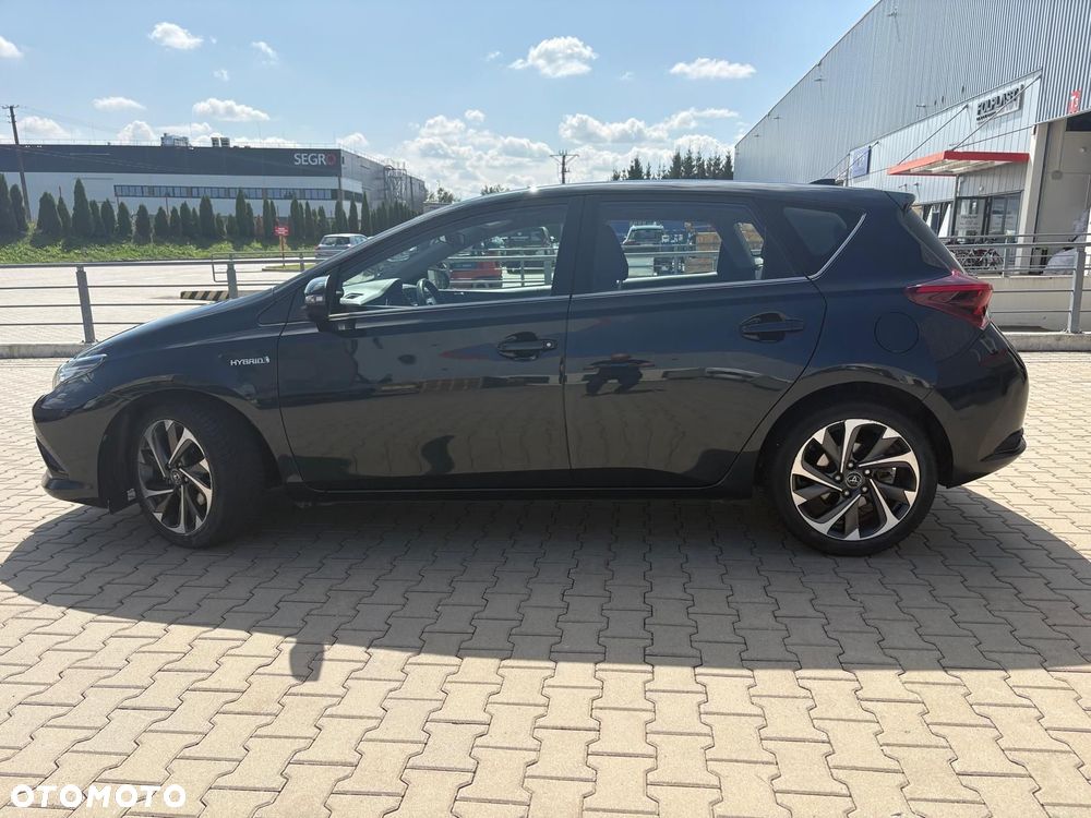 Toyota Auris - 4