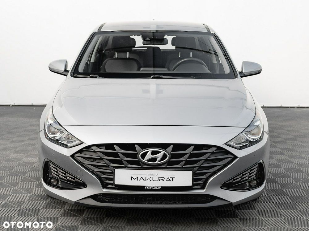 Hyundai i30 1.5 DPI Classic + - 8