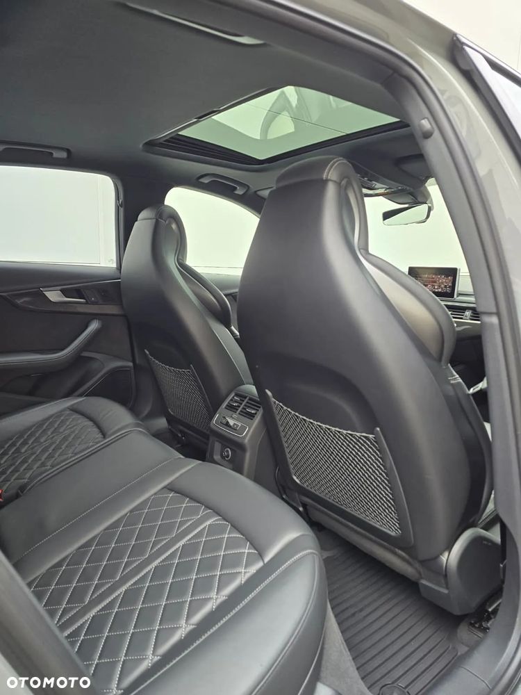 Audi S4 Limousine - 30