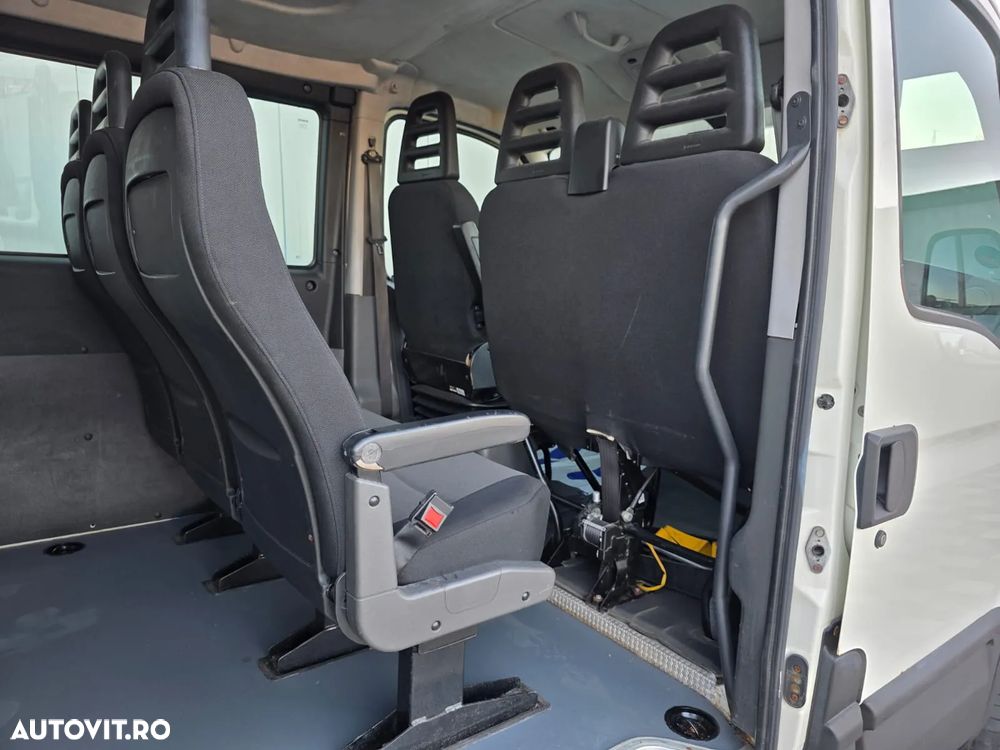 Iveco Daily 2.3D EURO5*//7Locuri //Cabina Dubla//Clima//Rate FIXE//Avans ZERO - 21