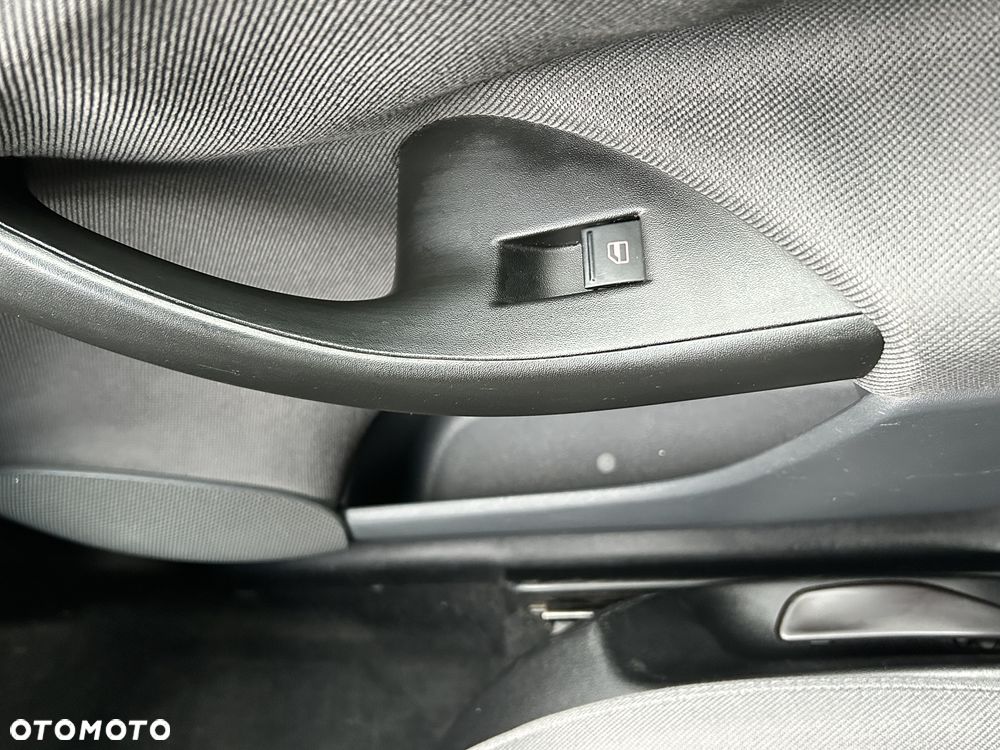 Seat Altea XL 1.6 Stylance - 17