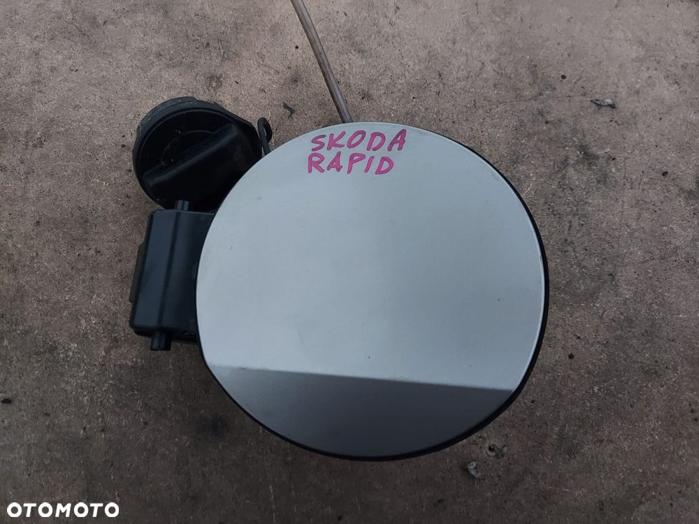 Klapka Wlewu Paliwa Skoda Rapid