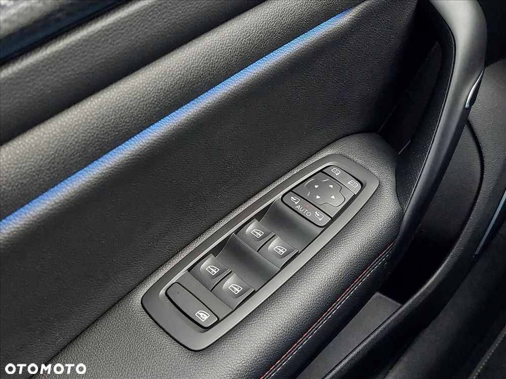 Renault Megane 1.3 TCe FAP R.S Line EDC - 11