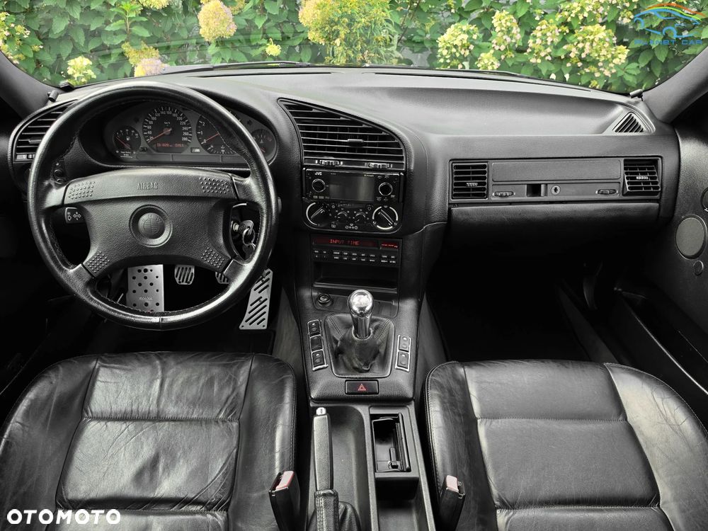 BMW M3 Standard - 26
