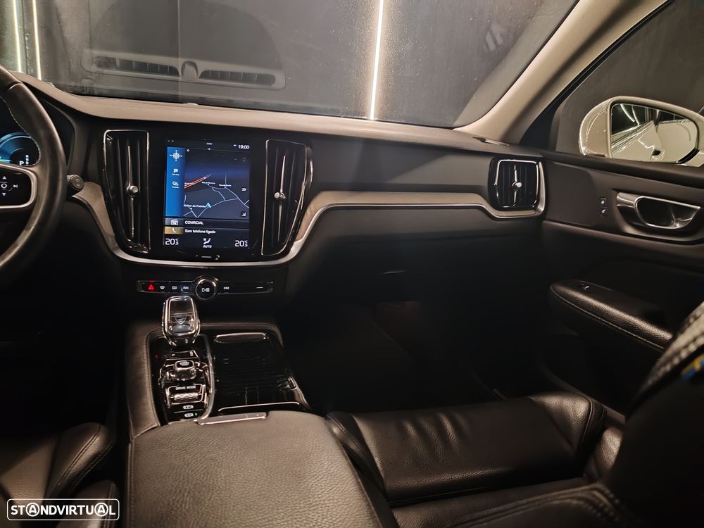 Volvo V60 2.0 T8 AWD TE Inscription - 11