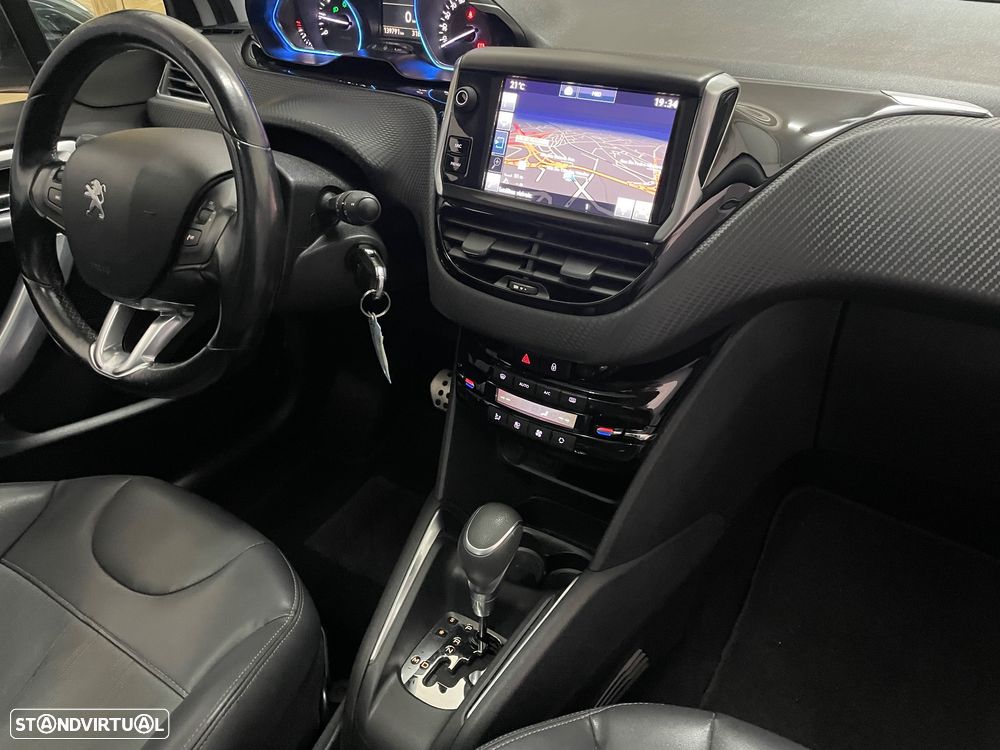 Peugeot 208 PureTech 110 Stop & Start EAT6 Tech Edition - 16