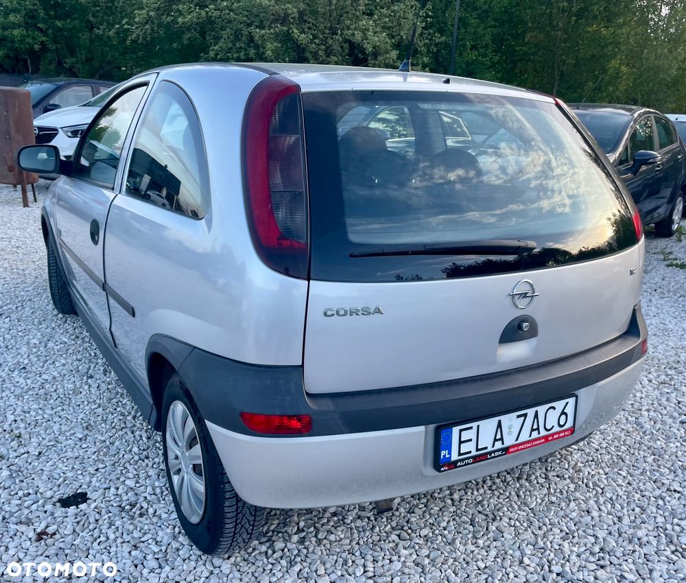 Opel Corsa 1.2 16V - 9