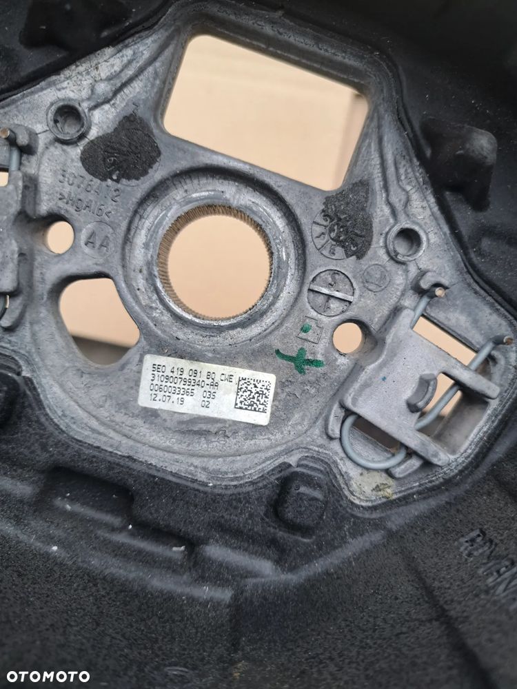 Skoda Octavia III kierownica multifunkcyjna 5E0419091BQ Kariq Kamiq Skórzana - 6