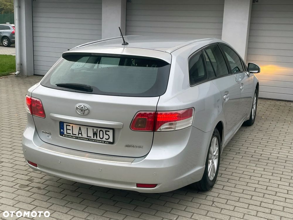 Toyota Avensis Touring Sports 1.8 Edition-S - 20