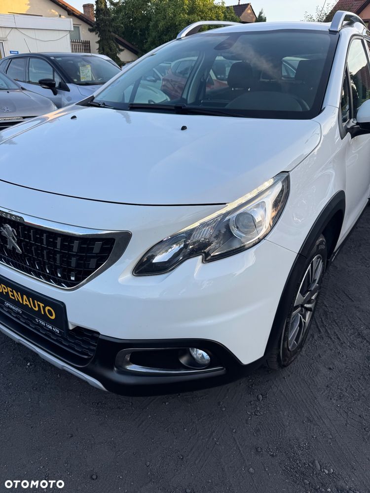 Peugeot 2008 1.2 Pure Tech GPF Allure S&S EAT6 - 14