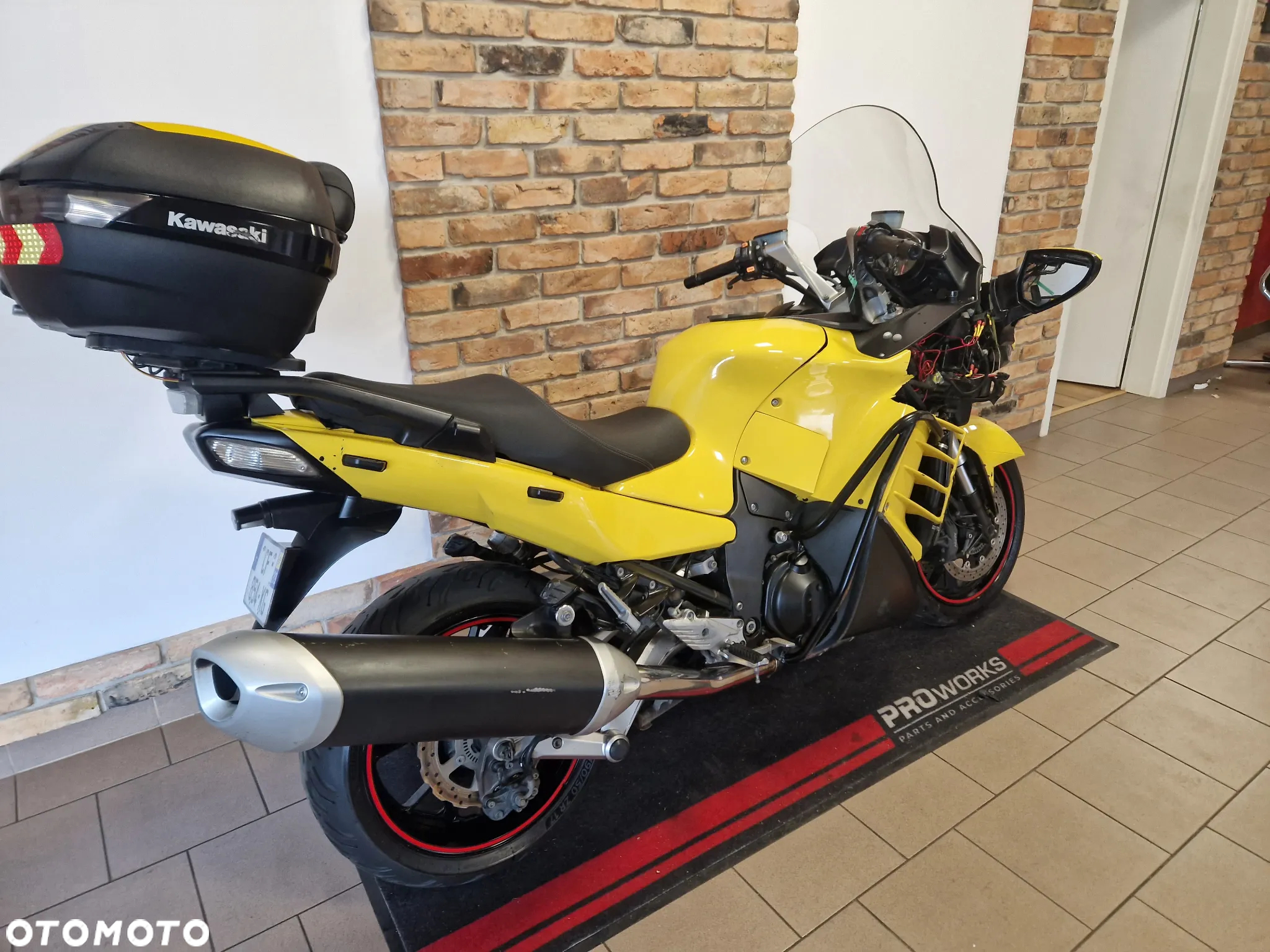 Kawasaki GTR - 2