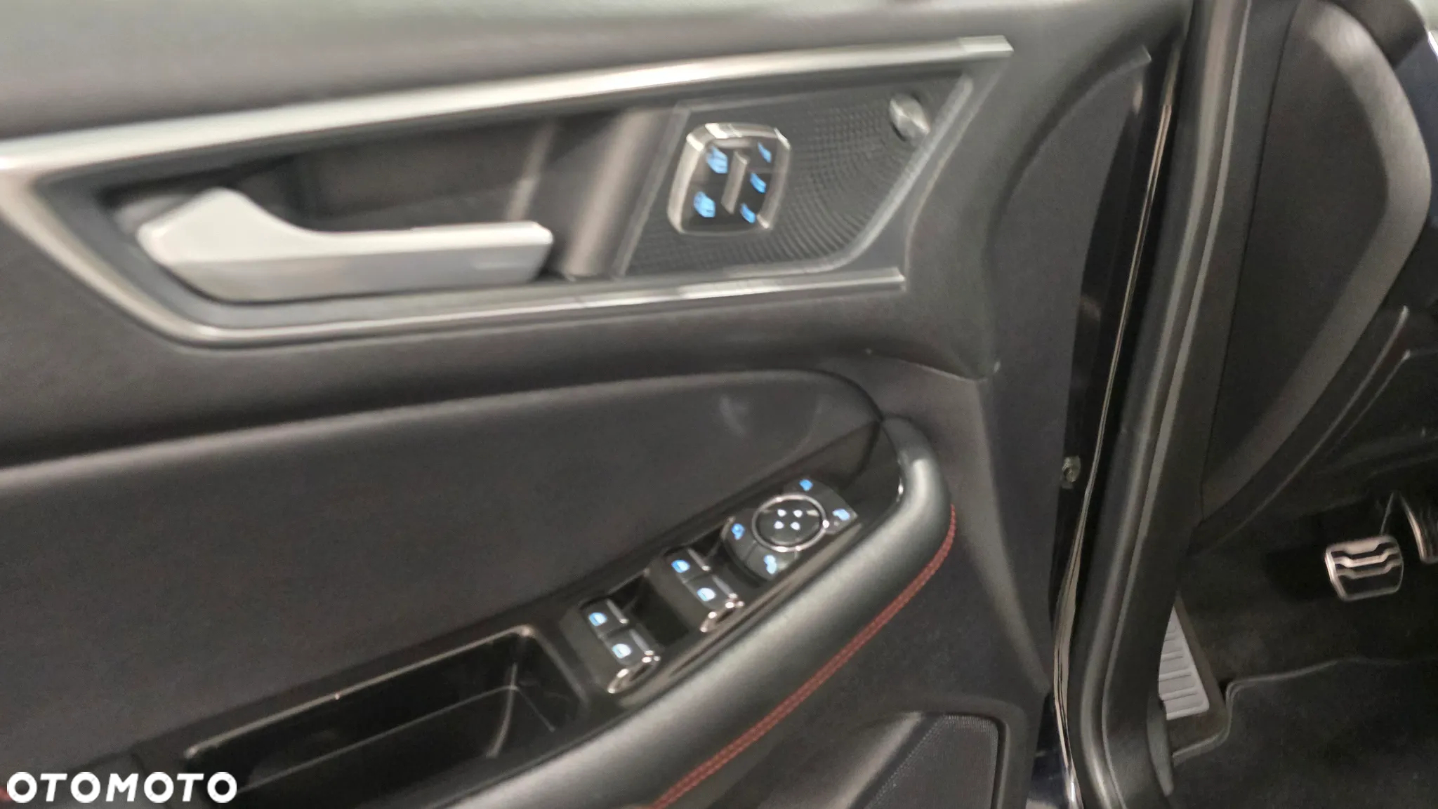 Ford Edge 2.0 EcoBlue Twin-Turbo 4WD ST-Line - 14